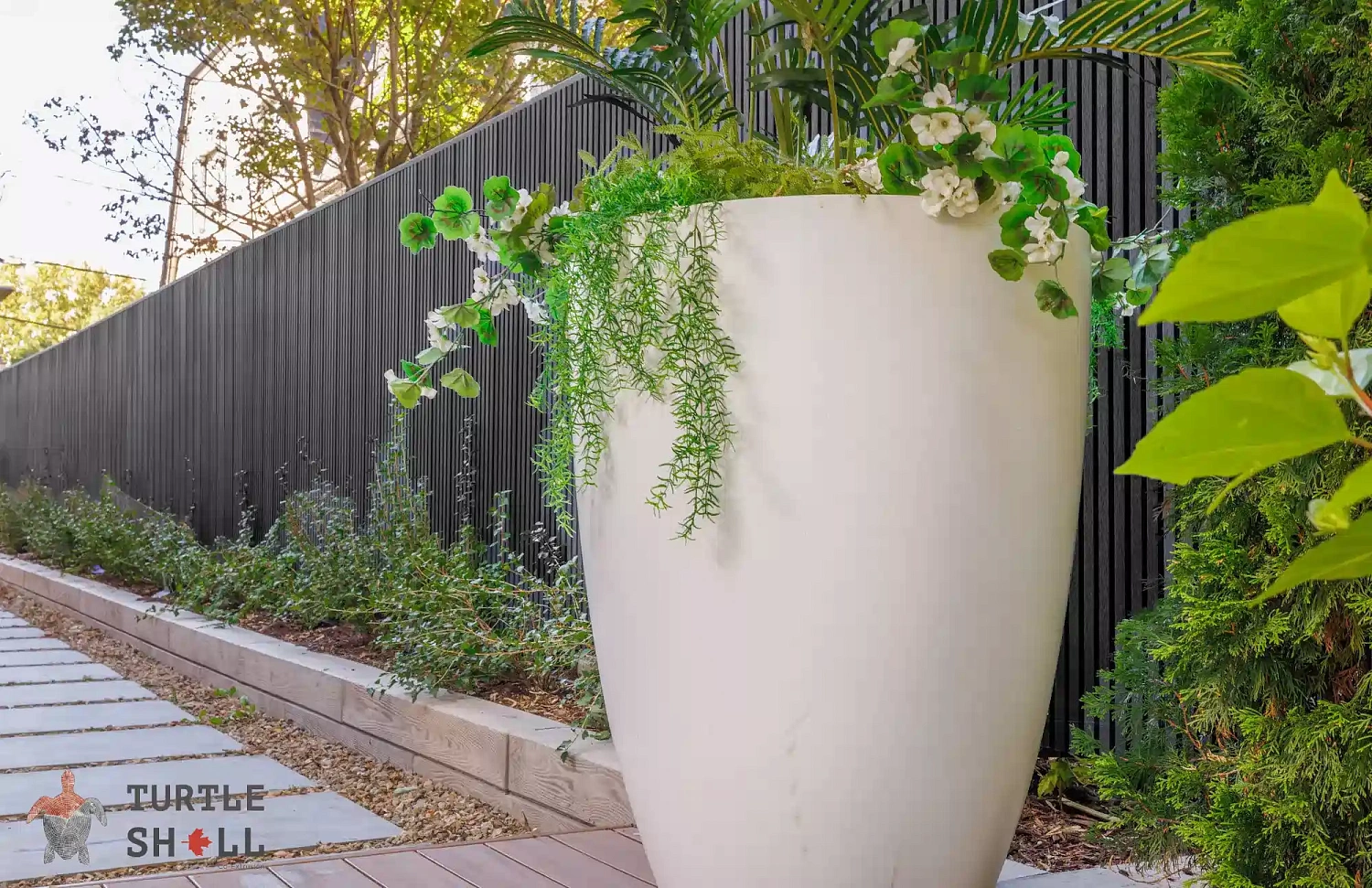 Инновационные решения в дизайне ограждений — использование реечных панелей Turtle Shell